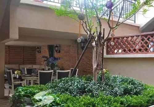 為什么現在別墅裝修都喜歡往下挖半層做成庭院？親身體驗后才知道，好處多得超乎想象